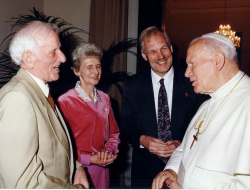 Mr Tadeusz Filochowski, with his wife Jean, son Julian and Pope John Paul II