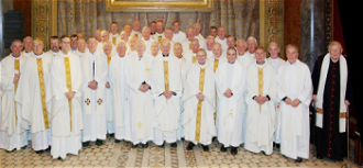 Jubilarians, with  Bishop Regan (centre), Monsignor Hudson, Rector of the VEC (front left) Fr Anthony Wilcox, coordinator of the pilgrimage (front right)