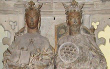 statue of Queen Eadgyth and King Otto at Magdeburg Cathedral