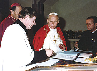 Mgr Patrick Keaveny Southwark Regional, with Pope John Paul, Archbishop Bowen and Mgr Stanislaw Dziwisz (later Archbishop of Krakow))