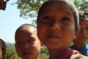 IDP child in Burma