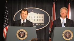 Michael Sheen, Dennis Quaid as Blair and Clinton