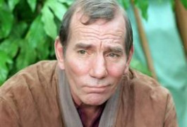 Peter Postlethwaite