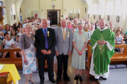 L-R: Mary Guinan-Casey, John Looby, Mick Moore, Mary Holloway, Mgr Madders  Pictures by Lindsay Williams. 