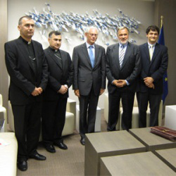 l-r: Archbishop Nona of Mosul, Archbishop Warda of Erbil, Hermann Van Rompuy (President, Council of Europe), Jürgen Liminski (ACN Director of Information) Johannes von Habsburg (Catholic Radio & TV Network)