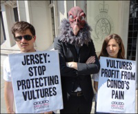 Protestors against vulture fund FG Hemisphere