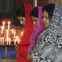 Pakistani Christian women praying