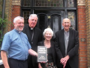 Mildred at the opening of Denis Hurley House last October with Oblate Provincial, Fr William Fitzpatrick, Cardinal Cormac Murphy O'Connor and Bishop David Konstant