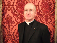 Bishop Richard Moth