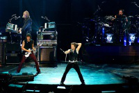 Bon Jovi - Wiki images