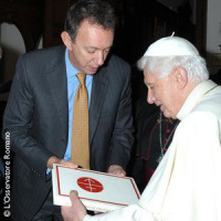ACN's Neville Kyrke-Smith with Pope 