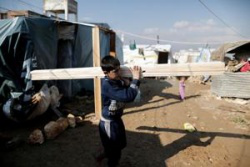 Refugee camp in Bekaa valley - image:  Sam Tarling/Caritas Suisse