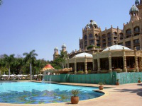 Lost Palace Pool Sun City - Wiki image