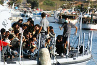 Migrants arriving on Lampedusa Island - Wiki image