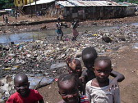 Children at a dump - Wiki