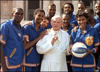 JPII with Harlem Globetrotters 