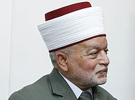 Grand Mufti Muhammed Hussein.