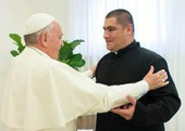 Pope Frances greets Fr Jorge