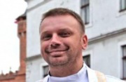 Fr Mateusz Dziedzic