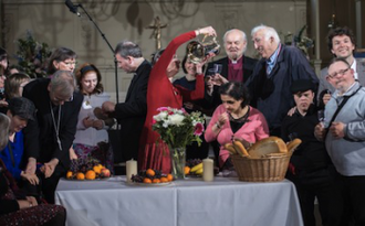 Feast at St Martin in the Fields - image M Mazur