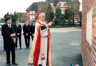 Cardinal Nichols blesses the new building