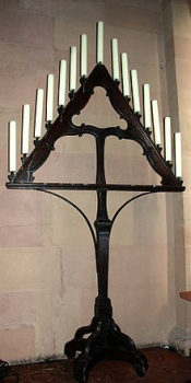 Tenebrae hearse Mainz Cathedral - Wiki image
