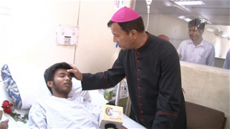 Bishop Shaw visiting survivors in hospital