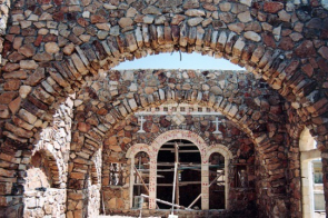 Gutted remains of Deir Mar Elian convent near Al Qaryatayn rebuilt with ACN support 