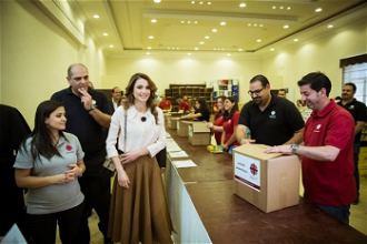 Queen Rania meets Caritas volunteers