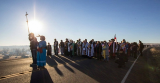 Faith leaders pray at Standing Rock Nov 2016