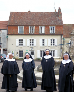 Tyburn nuns outside the house at Grancey