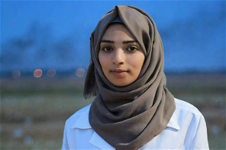 Razan al-Najjar, 21,  paramedic shot dead by IDF while assisting an injured civilian in Gaza