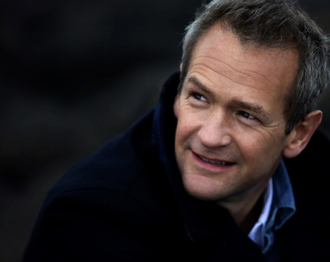 Alexander Armstrong