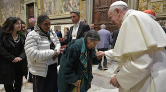 Pope greets Roma pilgrims