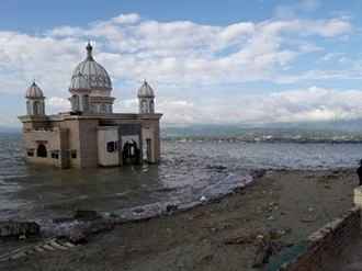 'Floating' mosque in Palu