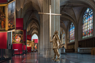 The Man Who Bears the Cross, by Jan Fabre © Cathedral of Our Lady, Antwerp, Belgium