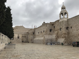 Empty Manger Square © FHL