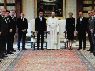 Pope Francis and President Macron at Vatican in June 2018 - screenshot