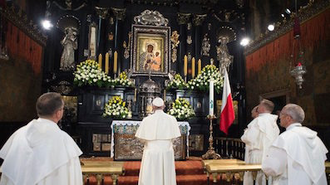 Pope Francis prays in Czestochowa,  2016