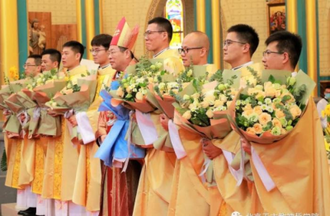 (Photo: Beijing Seminary and Beijing Archdiocese, Giuseppe Long Quanbing, Paolo Lu Xiaowei, Giuseppe Kangshuo, Giovanni Jiang Liequn, Giuseppe Hu Po, Paolo Feng Pengji, Giuseppe Zhang Songsong,  Matteo Ren Xugui