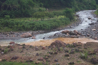 Apaon Creek meets Mamkayan Creek