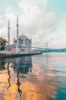 Buyuk Mecidiye Mosque. Ortakoy, Istanbul Photo by Meriç Dağlı on Unsplash
