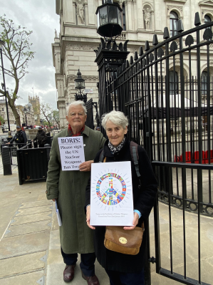 Bruce Kent and Valerie Flessati at Downing Street  - image ICN