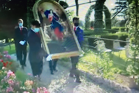 Painting of Our Lady Untier of Knots carried into Vatican Gardens - screenshot