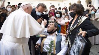 Michael Haddad receives blessing from Pope Francis during General Audience