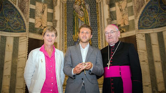 Sophie Andreae with James Rubin of Enviro Waste and Archbishop Stack at a Westminster Cathedral event for return of a relic of Pope Clement I in 2018
