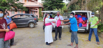 Aid distribution in Hazaribag Diocese, India... Image: © Aid to the Church in Need