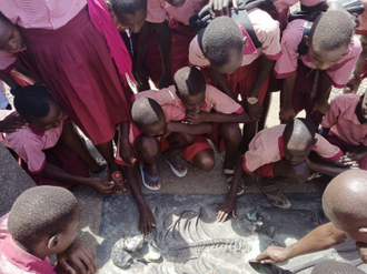 Children with 1.6 million year old Nariokotome Boy