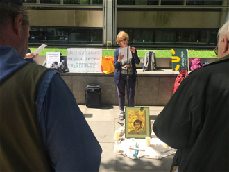 Weekly Refugee Vigil at the Home Office