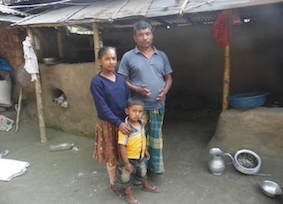 Soubas with his daughter and son, treated for leprosy by DLC. Copyright: SFLG